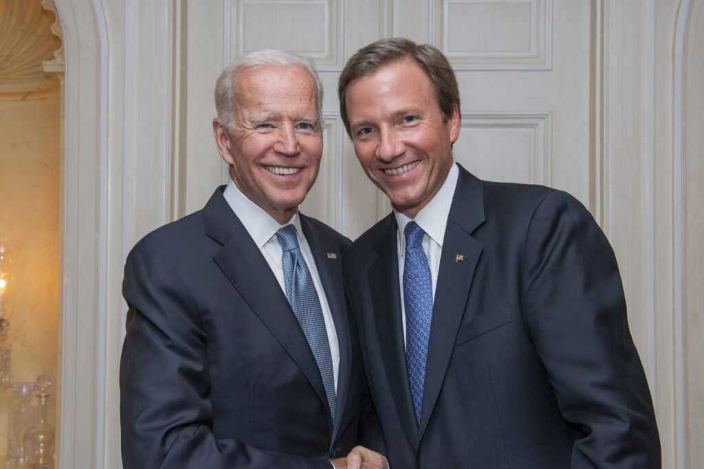 Picture of President Joe Biden and Epi-One CEO and Chair American Cancer Society Michael Marquardt advocating for early cancer detection